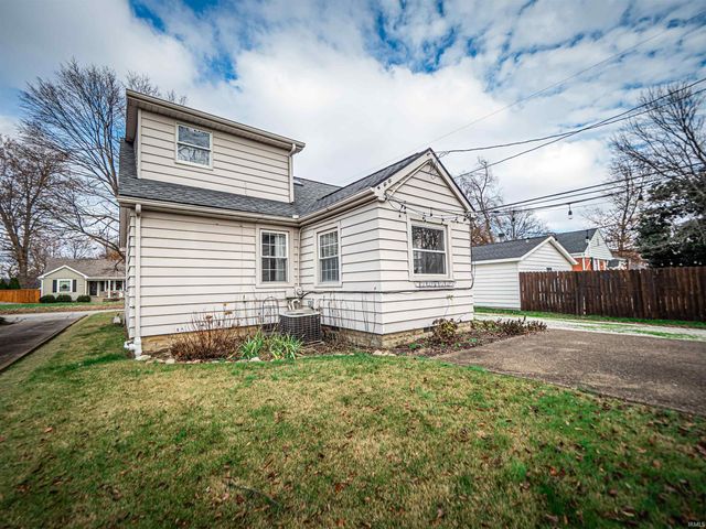 2707 E Chandler Avenue, Evansville, IN 47714