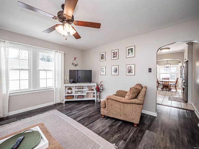 2707 E Chandler Avenue, Evansville, IN 47714