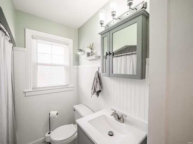 2707 E Chandler Avenue, Evansville, IN 47714