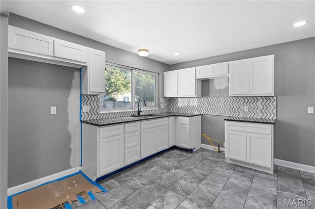2878 Castleford Drive, Florissant, MO 63033
