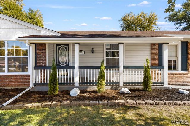 2878 Castleford Drive, Florissant, MO 63033