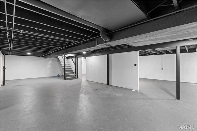 2878 Castleford Drive, Florissant, MO 63033