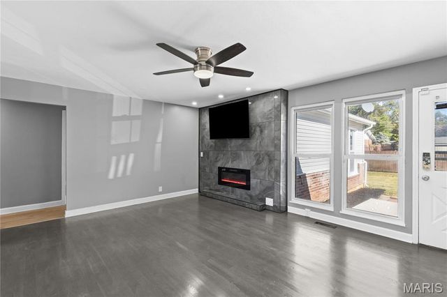 2878 Castleford Drive, Florissant, MO 63033