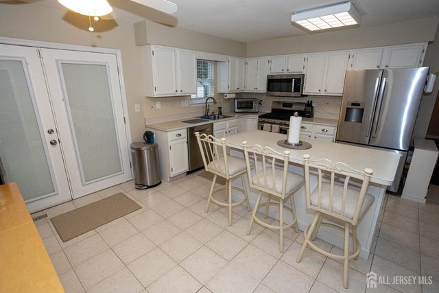 120 Bissett Street, Sayreville, NJ 08872