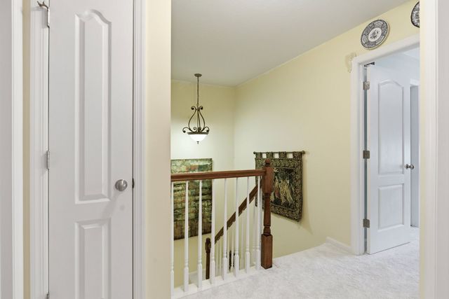 102 Lenox Drive, Imperial, PA 15126