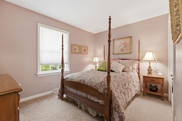 102 Lenox Drive, Imperial, PA 15126