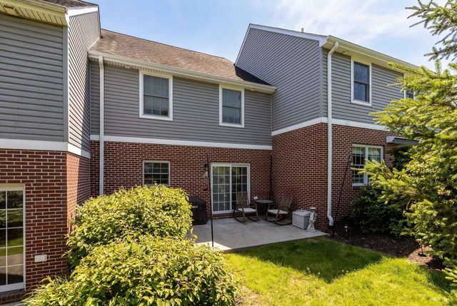 102 Lenox Drive, Imperial, PA 15126