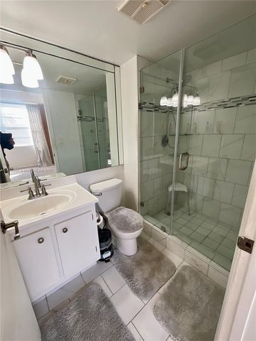 7690 NW 18th St 303, Margate, FL 33063