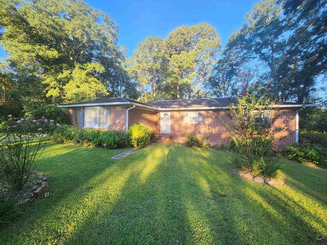 105 Sasser Drive, Bonaire, GA 31005