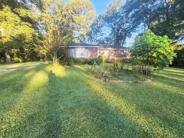 105 Sasser Drive, Bonaire, GA 31005