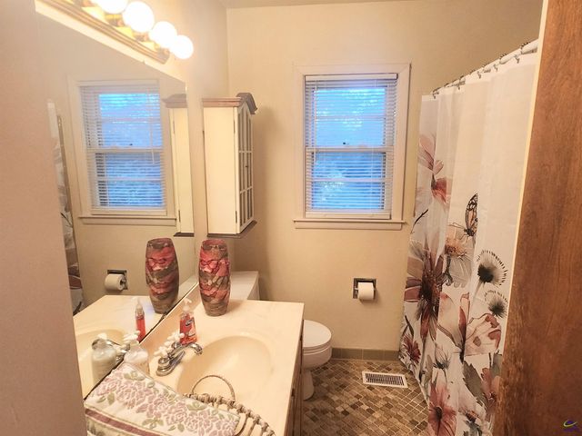 105 Sasser Drive, Bonaire, GA 31005