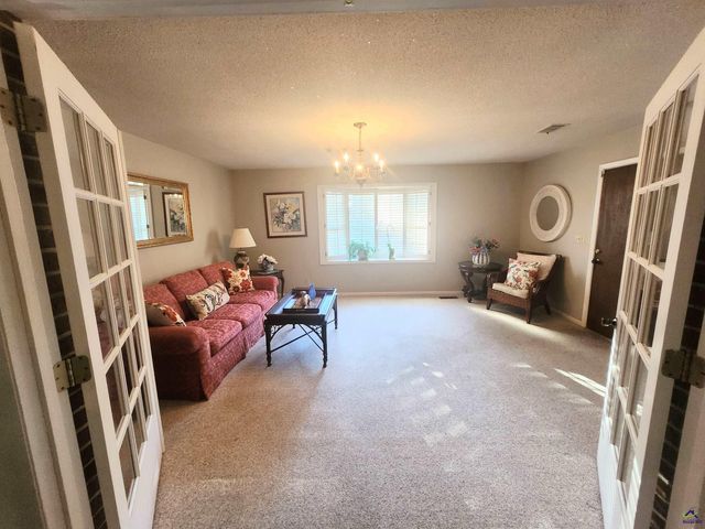 105 Sasser Drive, Bonaire, GA 31005