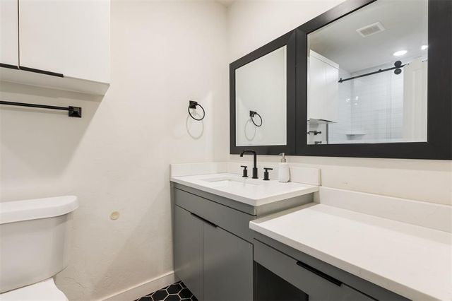 2241 Ashley Drive, The Village, OK 73120