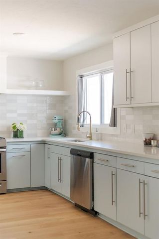 2241 Ashley Drive, The Village, OK 73120