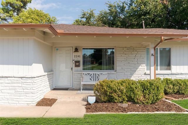 2241 Ashley Drive, The Village, OK 73120