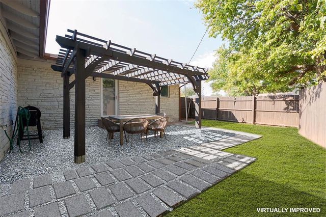 2241 Ashley Drive, The Village, OK 73120