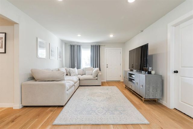 2241 Ashley Drive, The Village, OK 73120