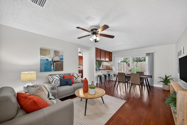 9013 Meadowsweet Way, Elk Grove, CA 95624