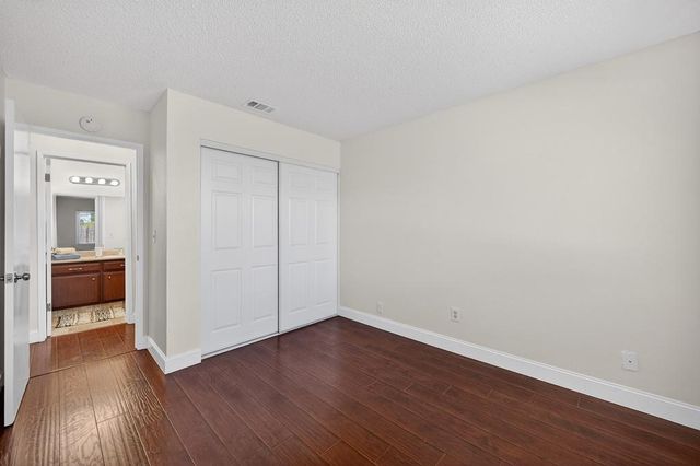 9013 Meadowsweet Way, Elk Grove, CA 95624