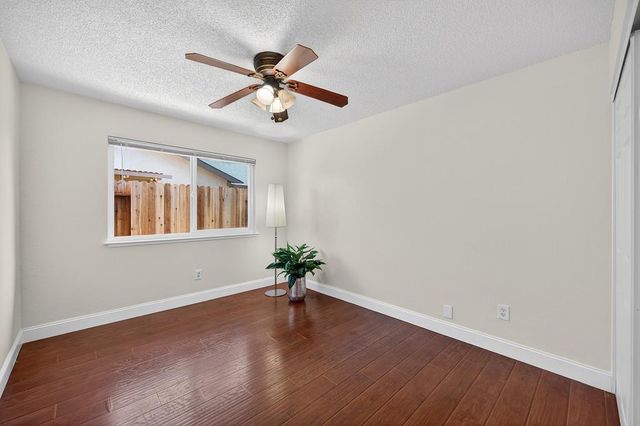 9013 Meadowsweet Way, Elk Grove, CA 95624