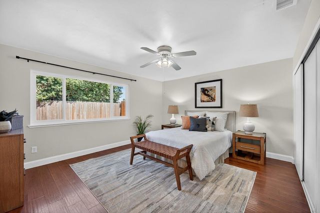 9013 Meadowsweet Way, Elk Grove, CA 95624