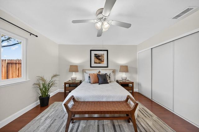 9013 Meadowsweet Way, Elk Grove, CA 95624