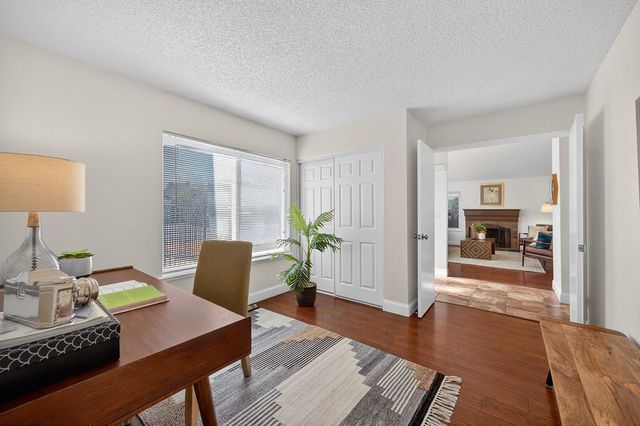 9013 Meadowsweet Way, Elk Grove, CA 95624