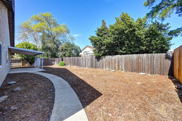 9013 Meadowsweet Way, Elk Grove, CA 95624
