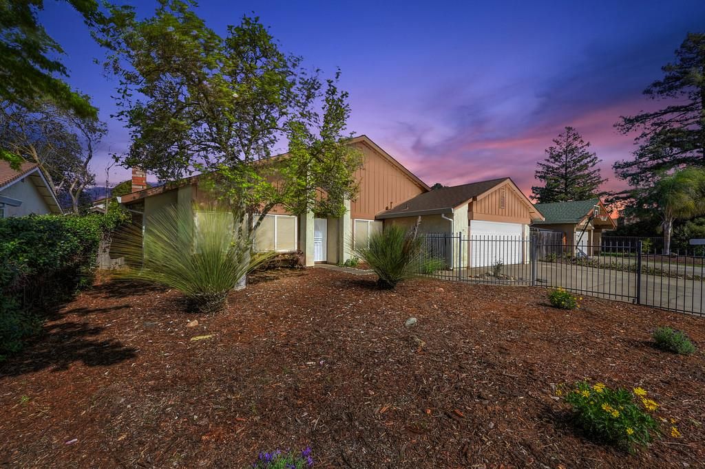 9013 Meadowsweet Way, Elk Grove, CA 95624