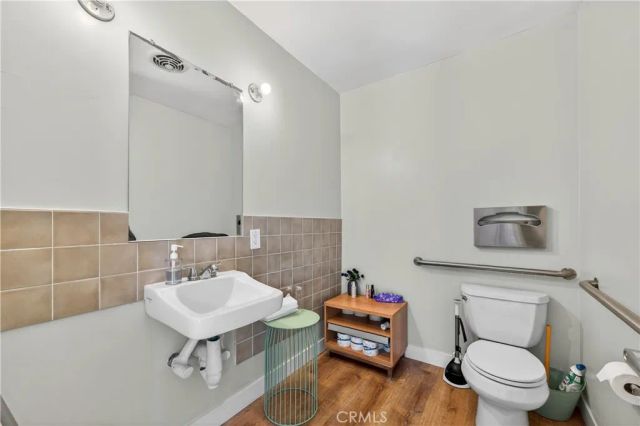 810 S Indiana, Los Angeles, CA 90023