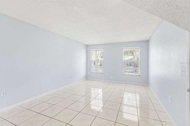 7608 WILLOW PARK DRIVE, Temple Terrace, FL 33637