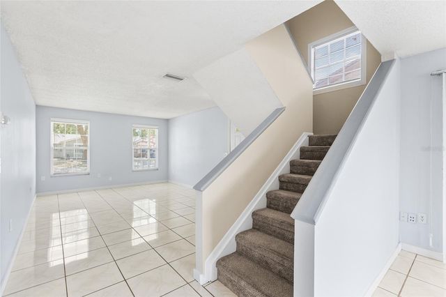 7608 WILLOW PARK DRIVE, Temple Terrace, FL 33637