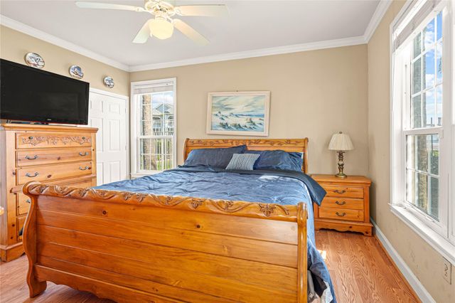 7000 Seawall Boulevard 611, Galveston, TX 77551