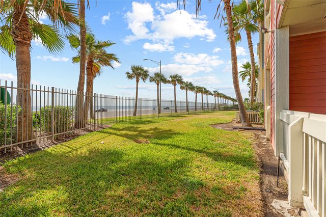 7000 Seawall Boulevard 611, Galveston, TX 77551