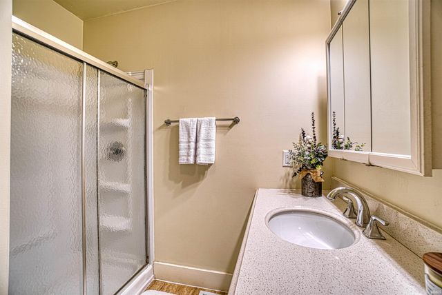 1 Yorkshire Drive, Newburgh, IN 47630