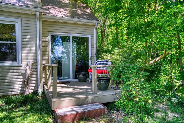 1 Yorkshire Drive, Newburgh, IN 47630