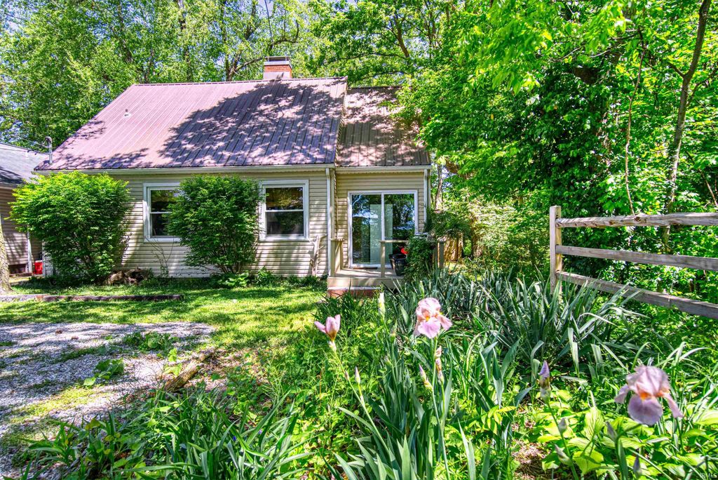 1 Yorkshire Drive, Newburgh, IN 47630