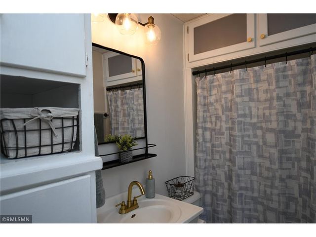 828 9th Street, Hudson, WI 54016