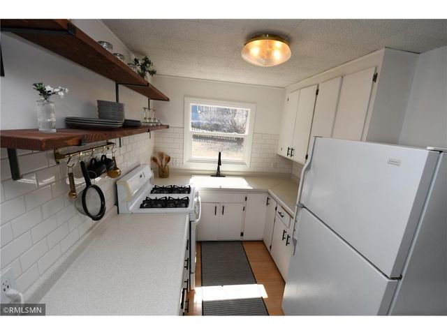 828 9th Street, Hudson, WI 54016