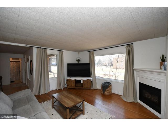 828 9th Street, Hudson, WI 54016