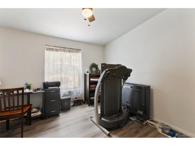 1058 Hackamore Dr, Florissant, CO 80816