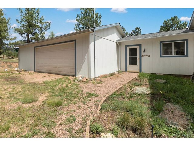 1058 Hackamore Dr, Florissant, CO 80816