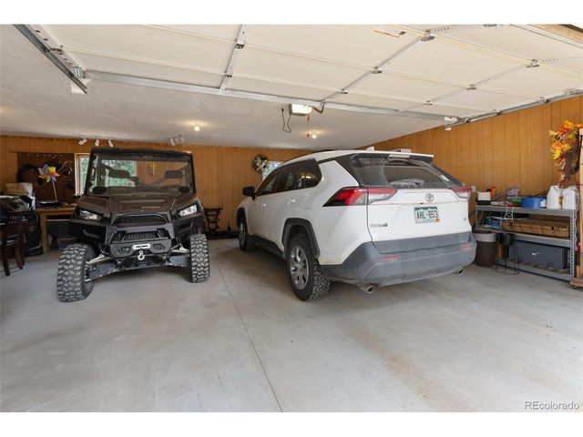 1058 Hackamore Dr, Florissant, CO 80816