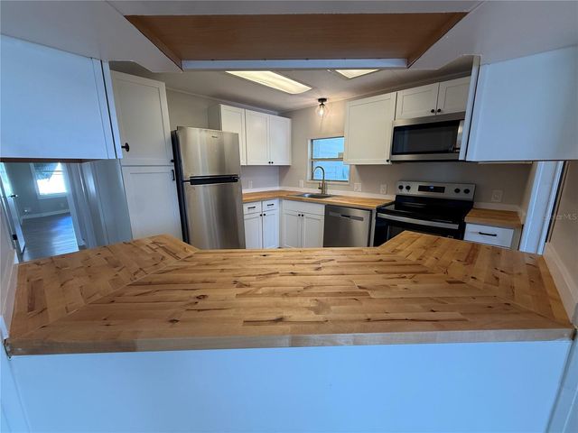 6710 36TH AVENUE E 32, Palmetto, FL 34221