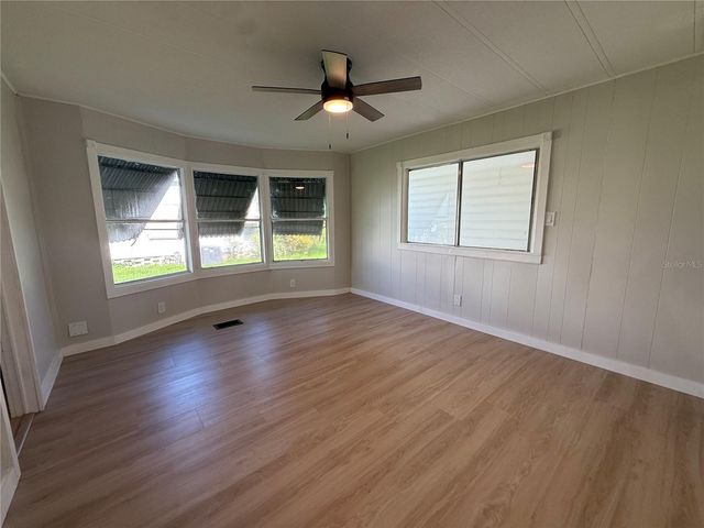 6710 36TH AVENUE E 32, Palmetto, FL 34221