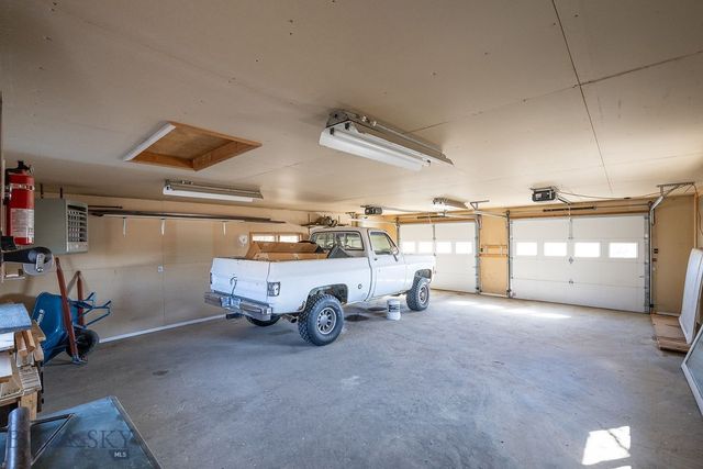 255 Smith Creek Road, Forsyth, MT 59327