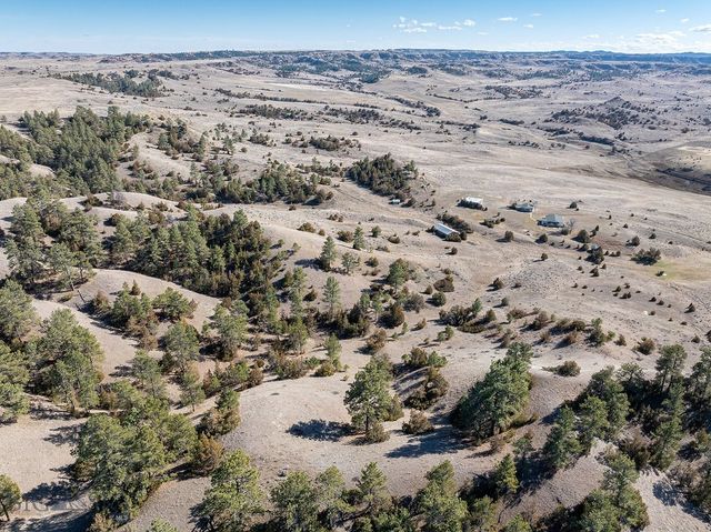 255 Smith Creek Road, Forsyth, MT 59327