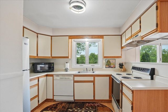 68 Emerald Street, Manchester, NH 03103