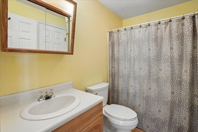 68 Emerald Street, Manchester, NH 03103