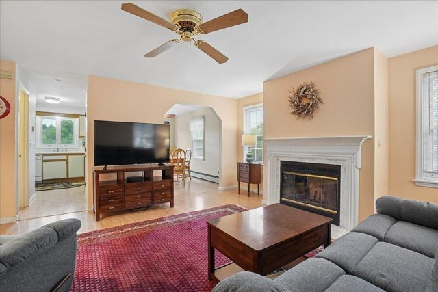68 Emerald Street, Manchester, NH 03103